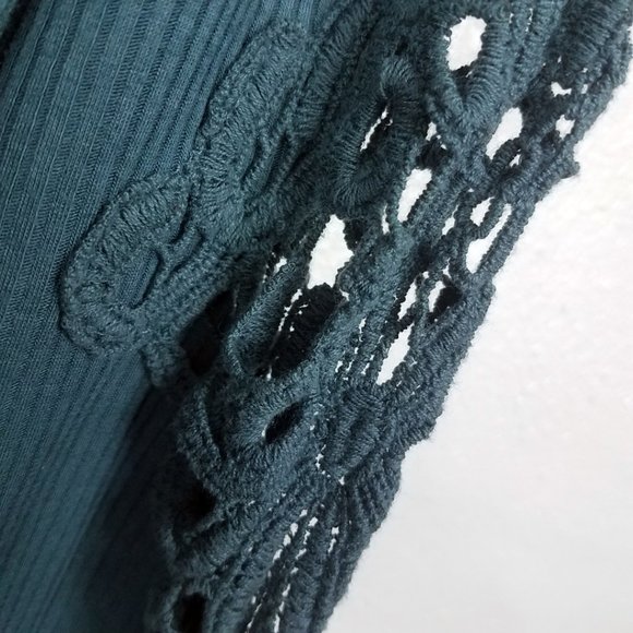 Pink Rose Crochet Long Sleeve Scoop Neck Turquoise Medium Shirt Top Blouse - Picture 5 of 8